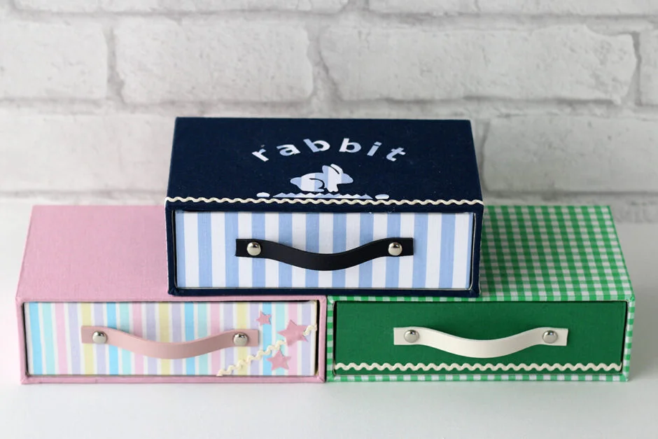 家庭科教材：カルトナージュの教材キット写真：引き出しBOXの完成した作品