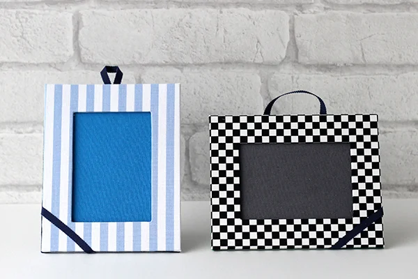 家庭科教材:カルトナージュの教材キット写真:フォトフレームの完成した作品/2作品の表面の状態